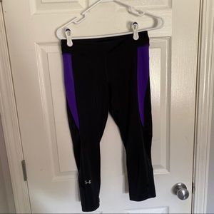 UNDER ARMOUR black crop leggings sz small